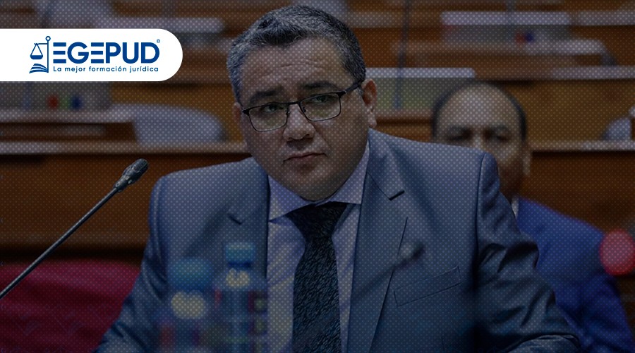 Dina Boluarte nombra a Juan Santiváñez como asesor presidencial Dina Boluarte nombra a Juan Santiváñez como asesor presidencial